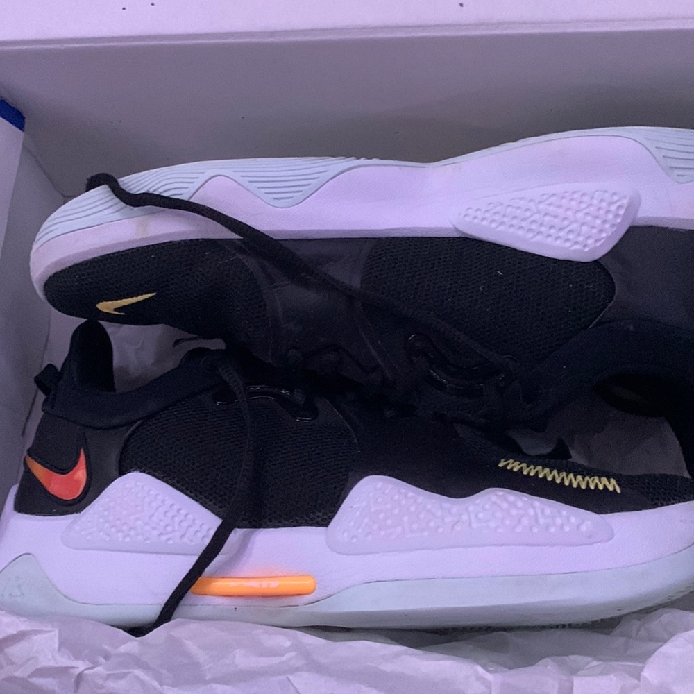 Nike Paul George 5’s